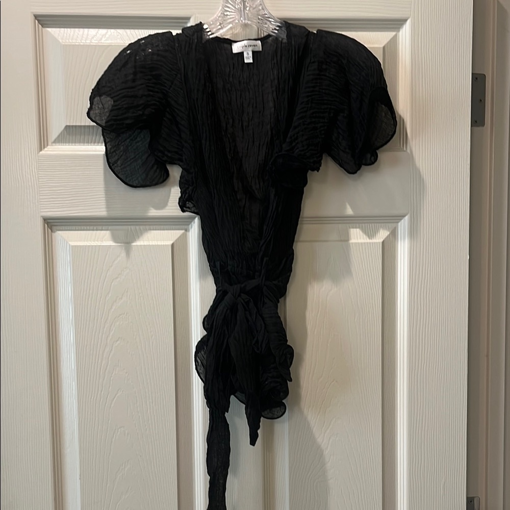 Chic Black Ruffled Blouse - Picture 3 of 6